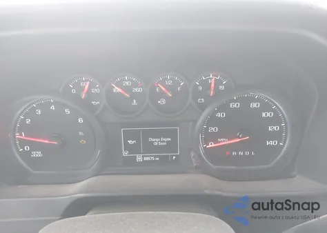 2021 Chevrolet Silverado 1500 4Wd Standard Bed Wt z USA, uszkodzony, nr VIN 1GCRYAEF4MZ218592